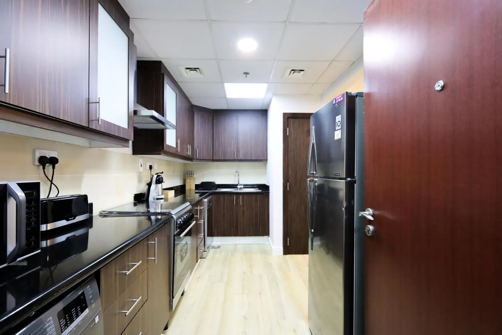 Livbnb- Coastal 2Bhk In Jbr Beach Access Dubai