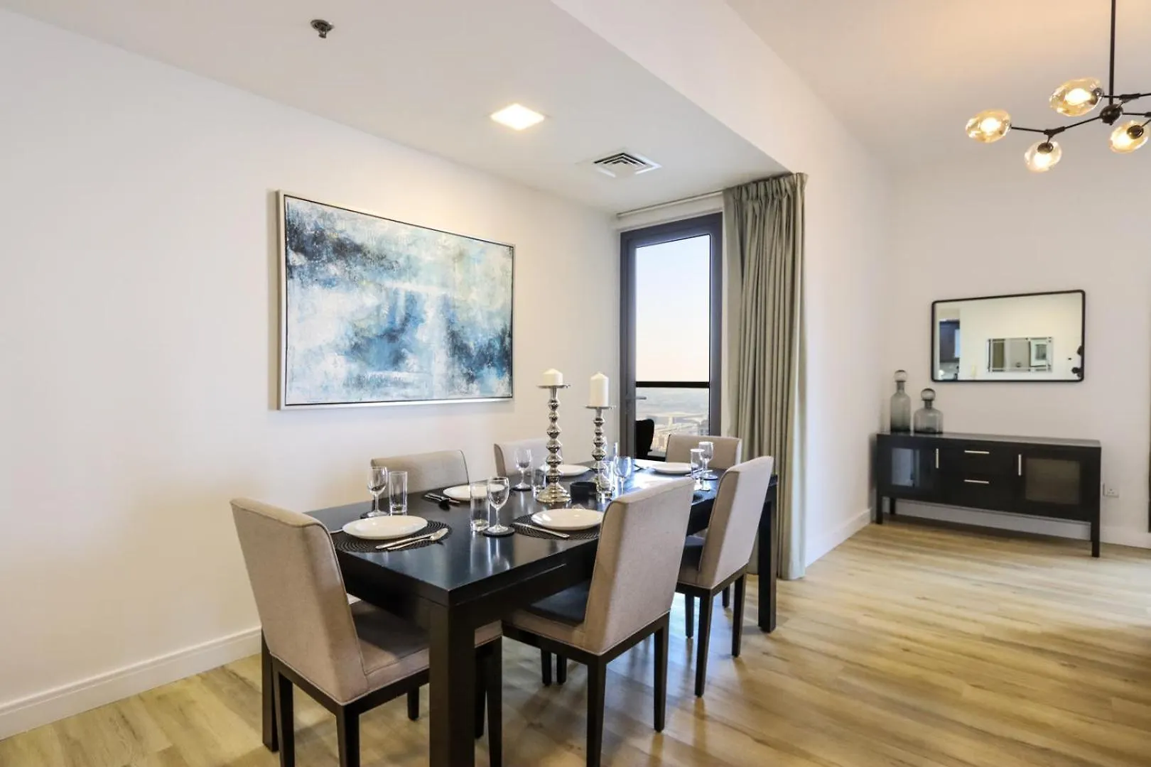 Livbnb- Coastal 2Bhk In Jbr Beach Access Dubai Apartment
