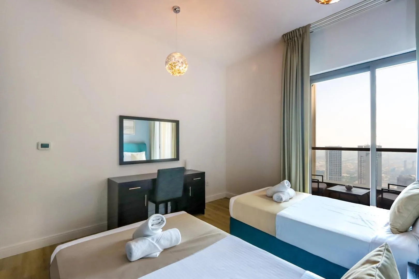 Livbnb- Coastal 2Bhk In Jbr Beach Access Dubai 0*,  United Arab Emirates