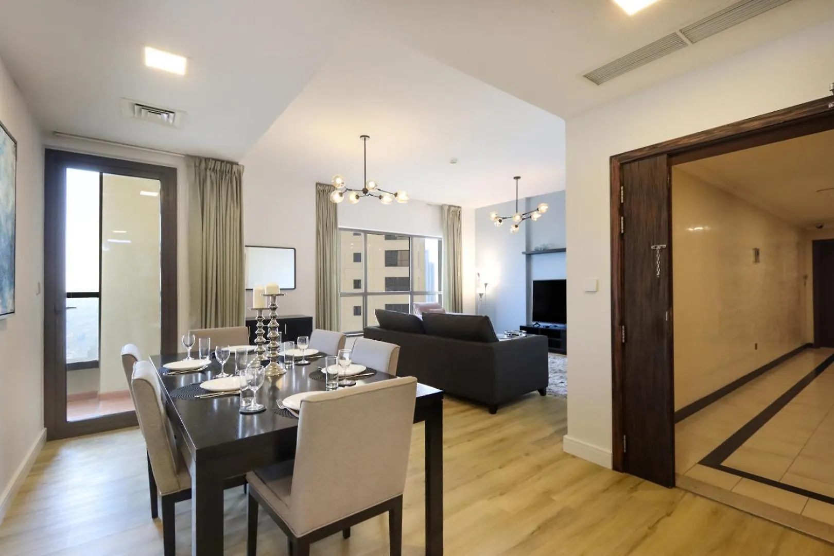 Livbnb- Coastal 2Bhk In Jbr Beach Access Dubai 0*,  United Arab Emirates
